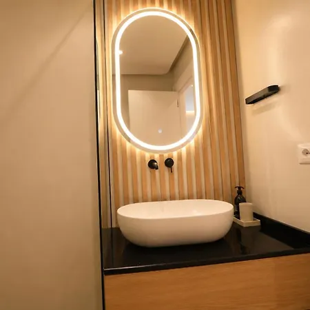 New Bazaar Apartment *
