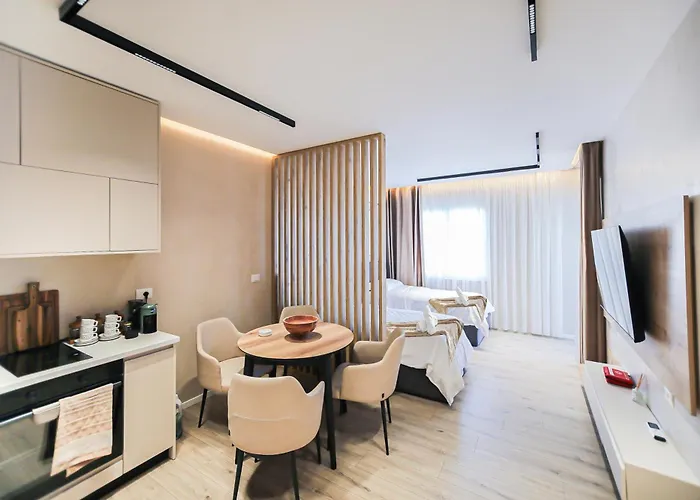 New Bazaar Apartment *