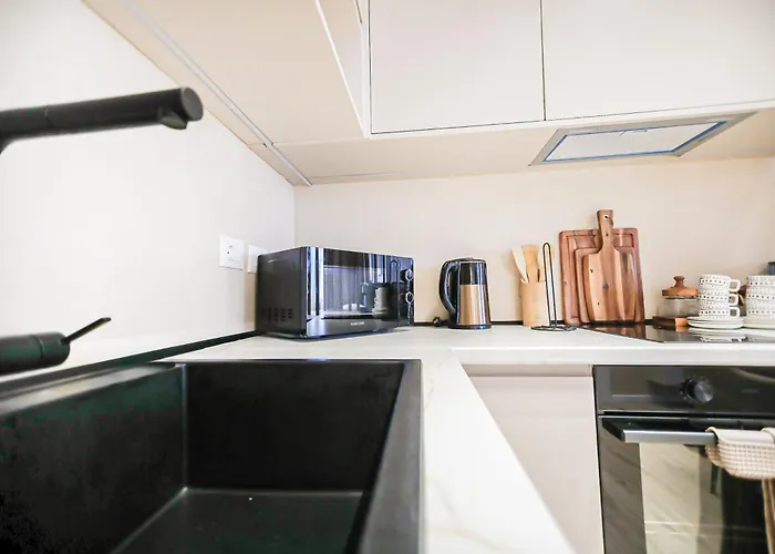 New Bazaar Apartment *